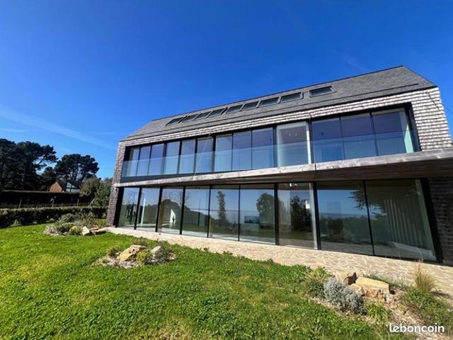 Maison 7 pièces 320 m²