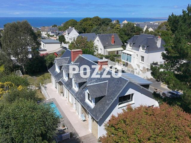 Maison 7 pièces 323 m²