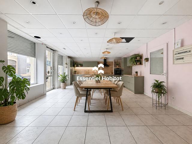 Maison 7 pièces 334 m²