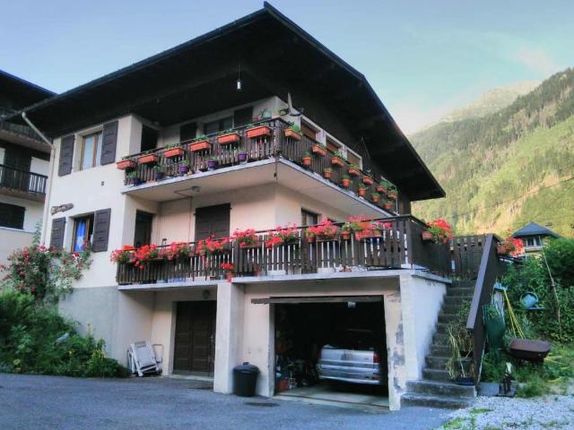 Maison 7 pièces 335 m²