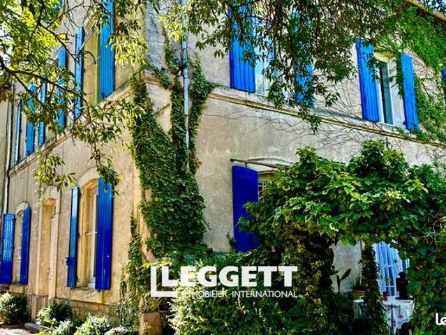 Maison 7 pièces 330 m²
