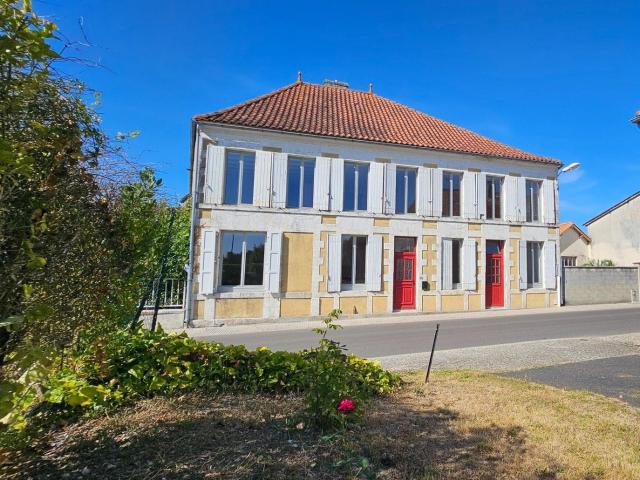 Maison 7 pièces 333 m²