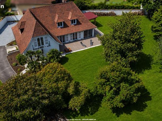 Maison 7 pièces 344 m²