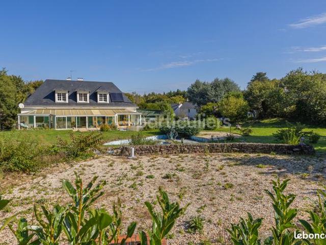 Maison 7 pièces 344 m²