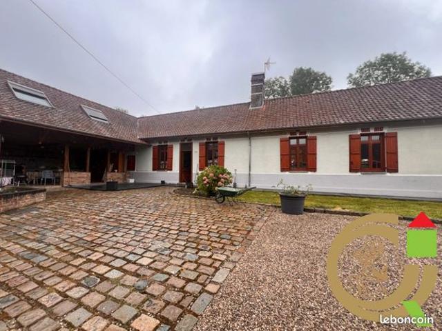 Maison 7 pièces 347 m²
