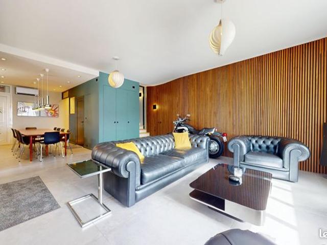 Maison 7 pièces 340 m²