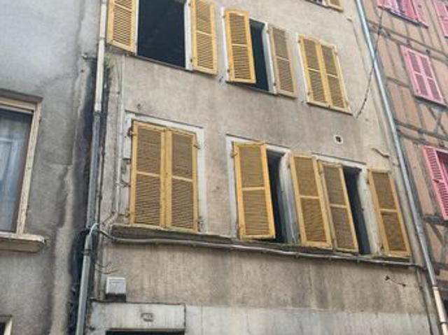 Maison 7 pièces 342 m²