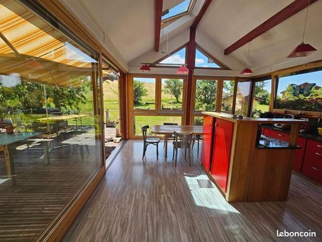 Maison 7 pièces 359 m²
