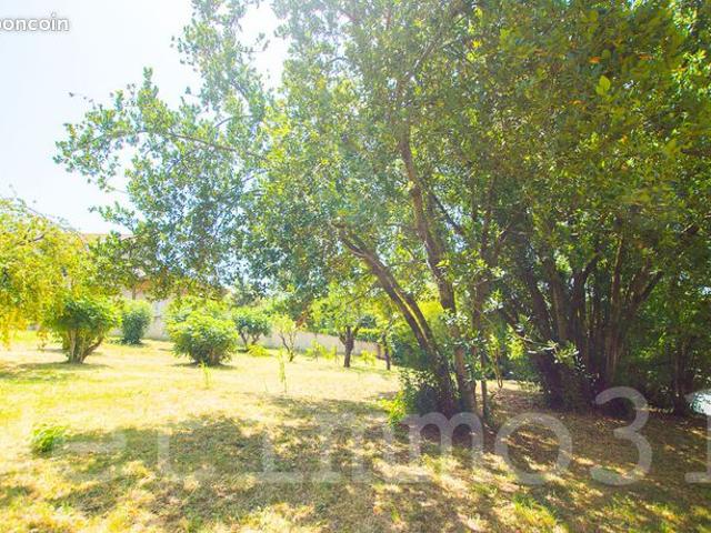 Maison 7 pièces 350 m²