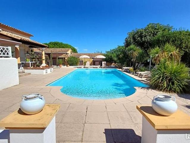 Maison 7 pièces 350 m²