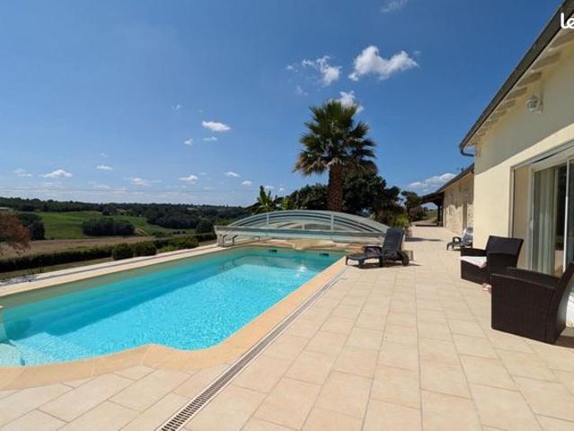 Maison 7 pièces 350 m²
