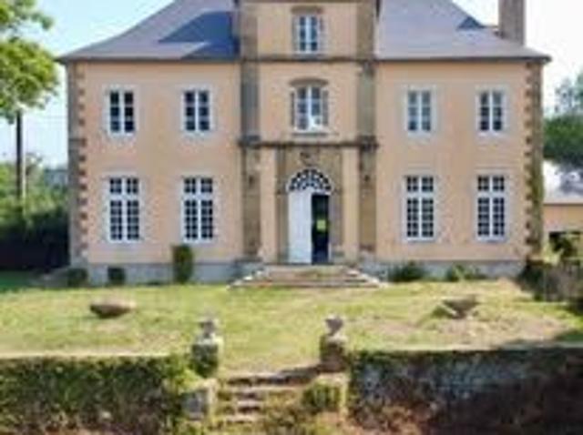 Maison 7 pièces 350 m²