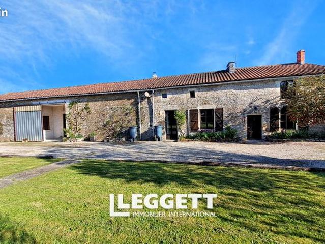 Maison 7 pièces 364 m²