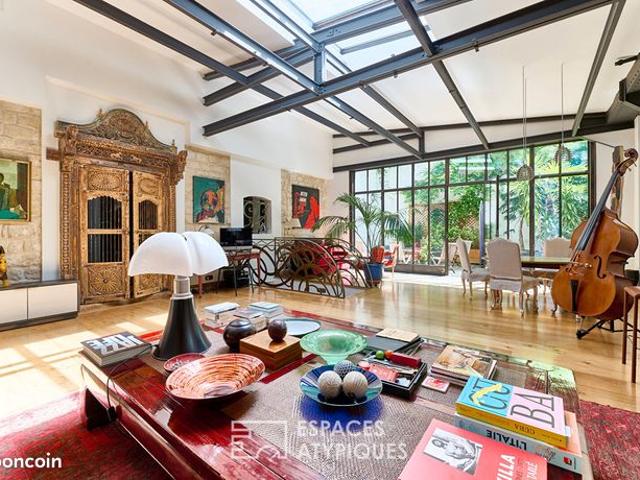 Maison 7 pièces 368 m²