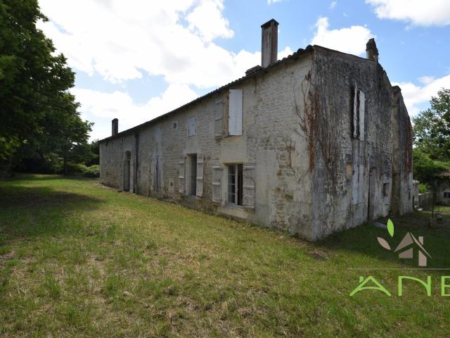 Maison 7 pièces 360 m²