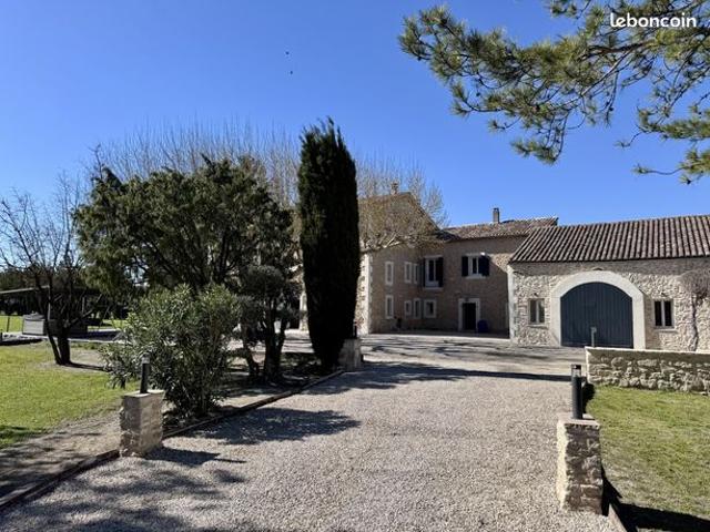 Maison 7 pièces 360 m²