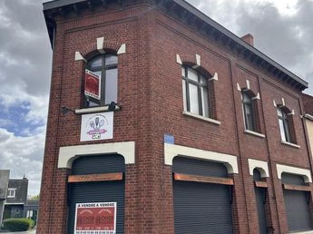 Maison 7 pièces 370 m²