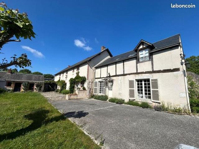 Maison 7 pièces 370 m²