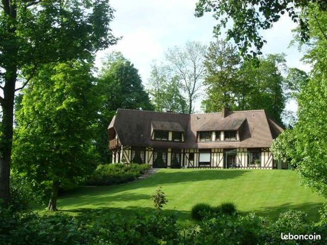 Maison 7 pièces 387 m²
