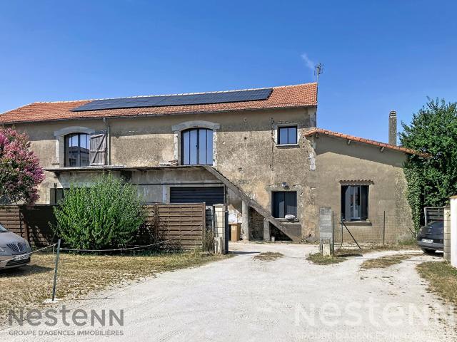 Maison 7 pièces 380 m²