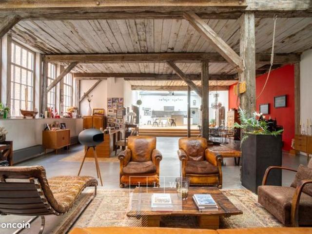 Maison 7 pièces 395 m²