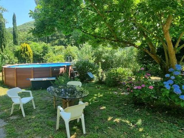Maison 7 pièces 399 m²