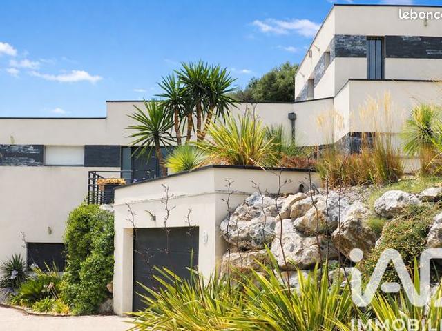 Maison 7 pièces 399 m²