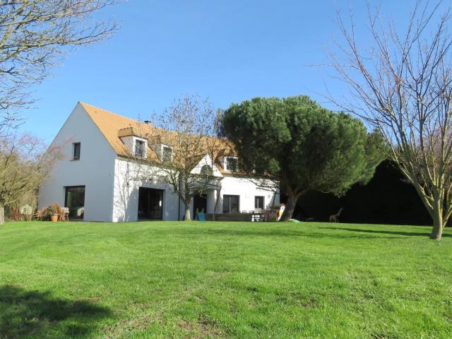 Maison 7 pièces 391 m²