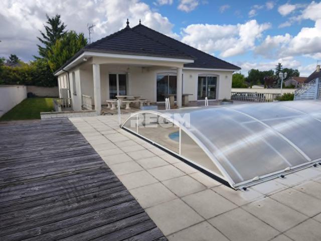 Maison 7 pièces 415 m²