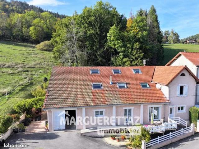 Maison 7 pièces 423 m²