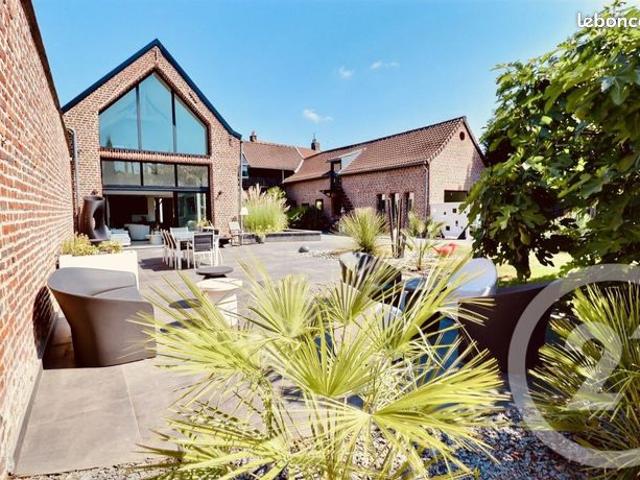 Maison 7 pièces 448 m²