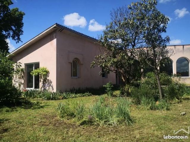Maison 7 pièces 440 m²