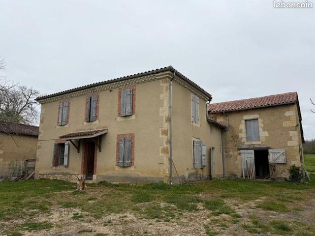 Maison 7 pièces 450 m²