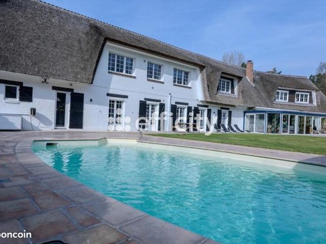 Maison 7 pièces 450 m²