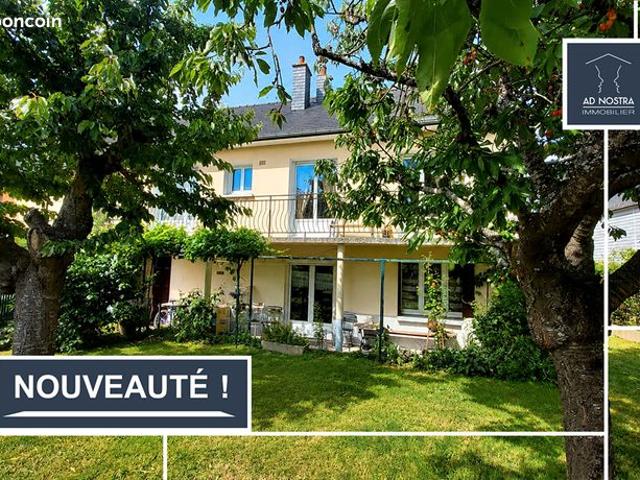 Maison 7 pièces 474 m²
