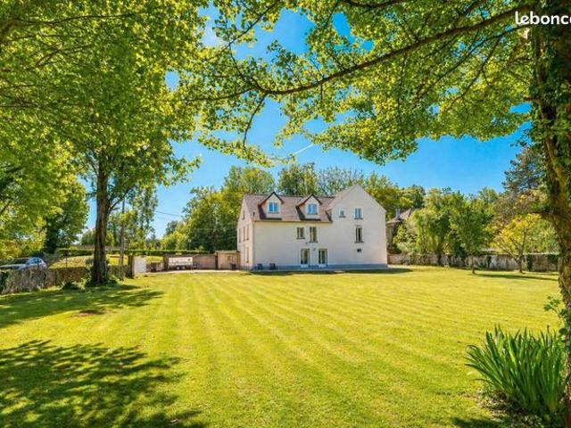 Maison 7 pièces 470 m²