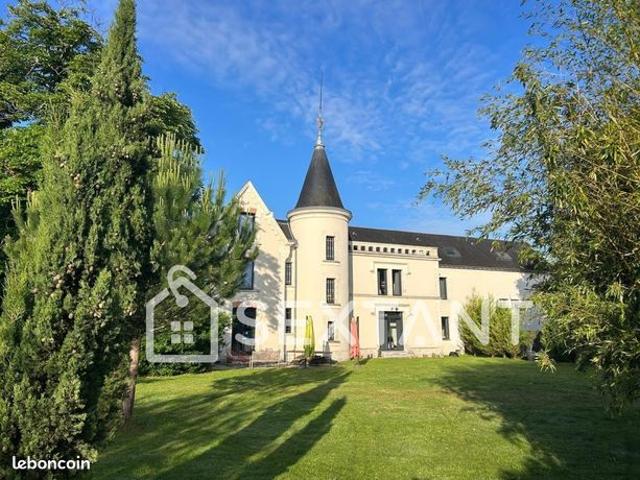 Maison 7 pièces 488 m²