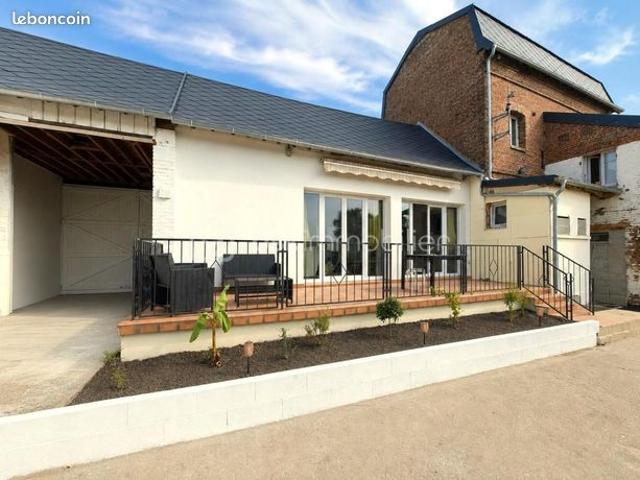 Maison 7 pièces 830 m²
