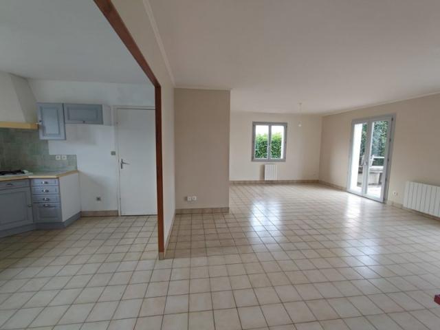 Maison 7 pièces Calme, volumes et confort sur parcelle de 102