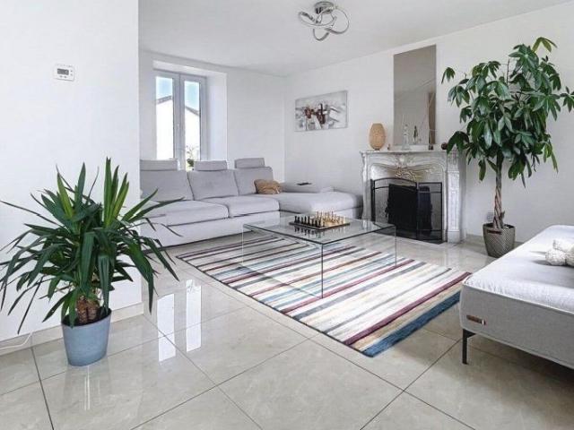 Maison 7 pièces à Pange
