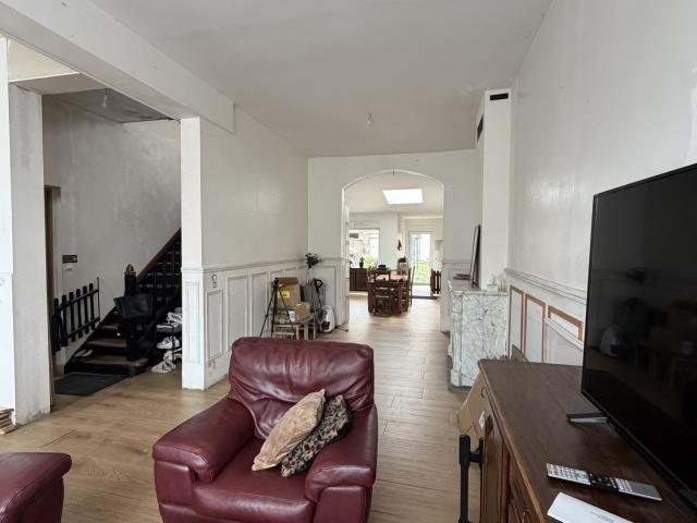 Maison 7 pièces avec jardin et terrasse/grange
