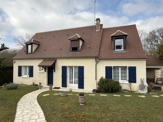Maison 7 pièces avec sous sol à Mortefontaine