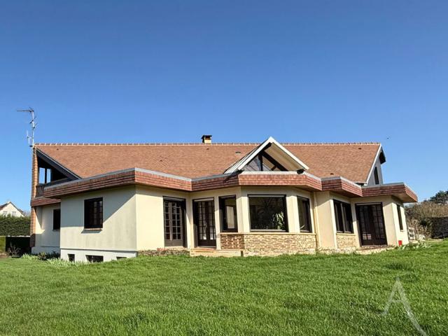 MAISON 7 PIECES MAY SUR ORNE