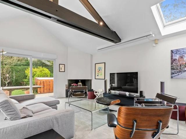 Maison 7 pièces rénovée avec piscine
