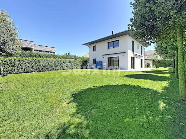Maison avec jardin et terrasse