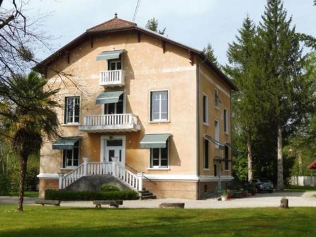 Maison 400 m2 PONT D AIN