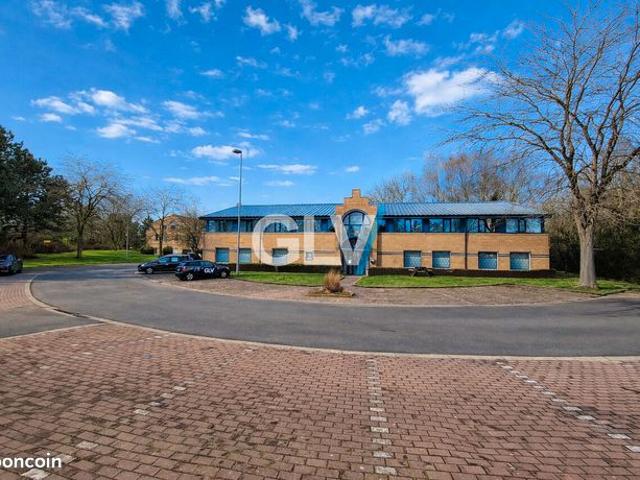 Maison 40 pièces 750 m²