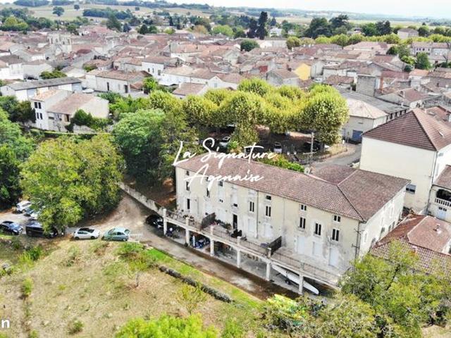 Maison 40 pièces 953 m²