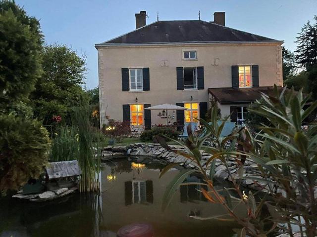 Maison 420 m2 Commarin