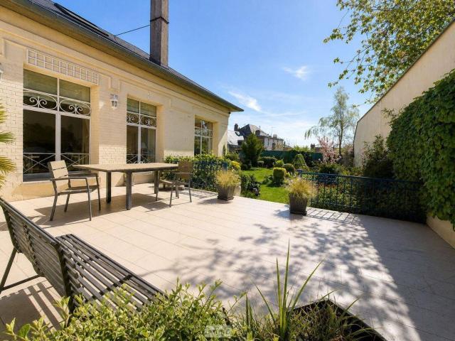 Maison 420 m2 Saint Quentin